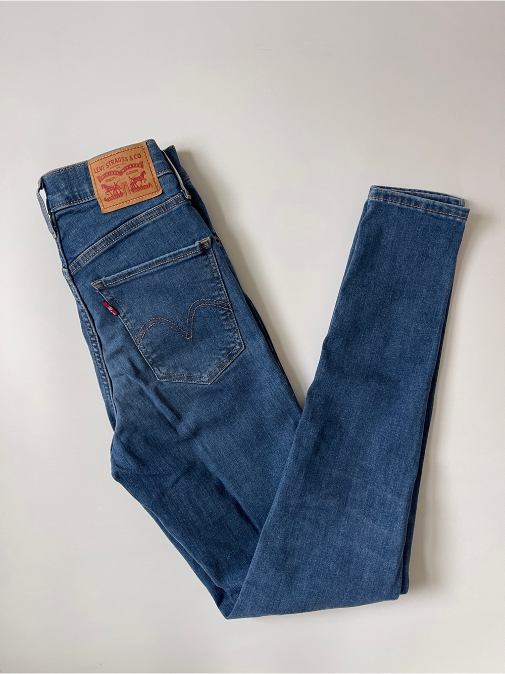 Levi's Mile High Rise Super Skinny W26L30